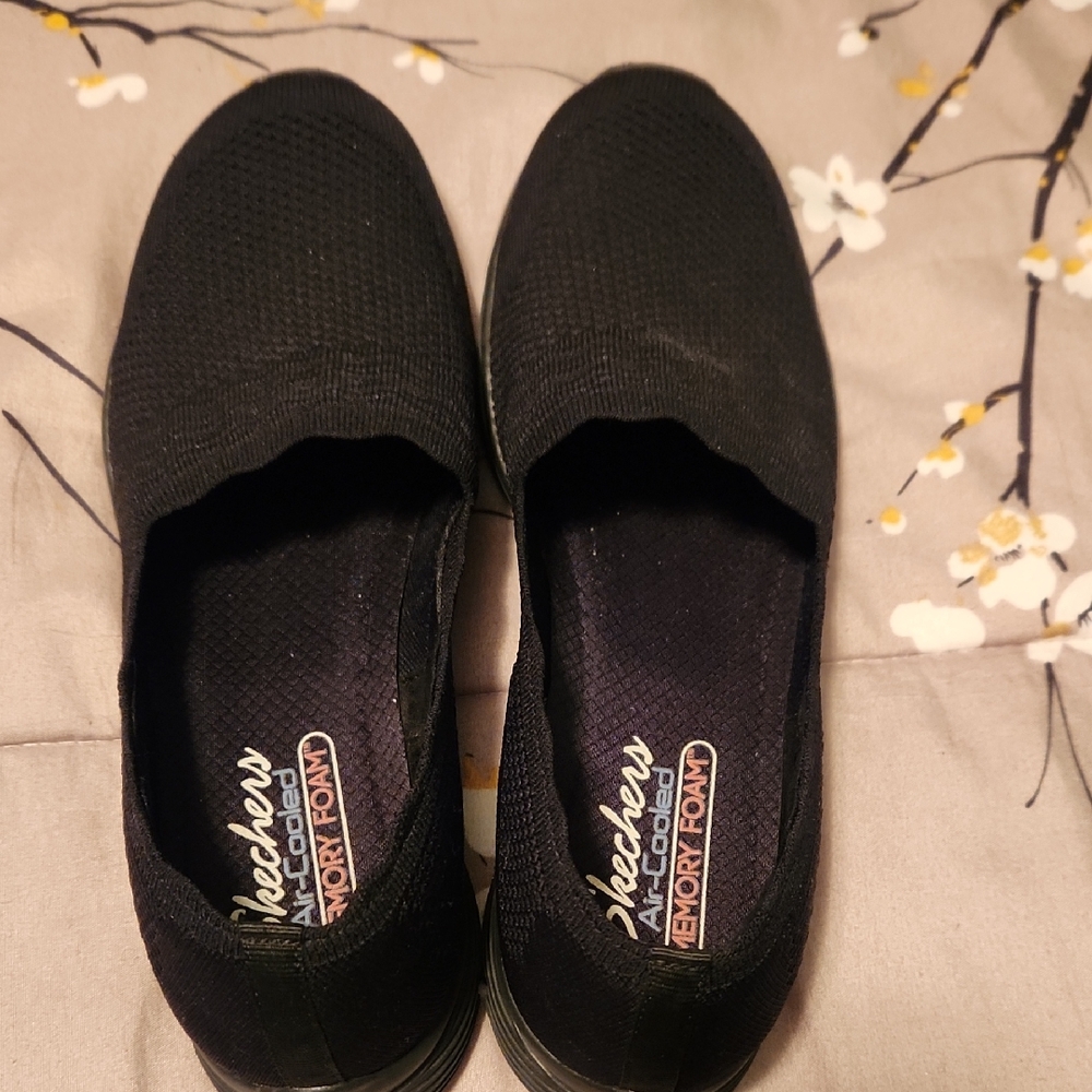 Skechers Black Loafers Slip-Ons with Cushioned Comfort